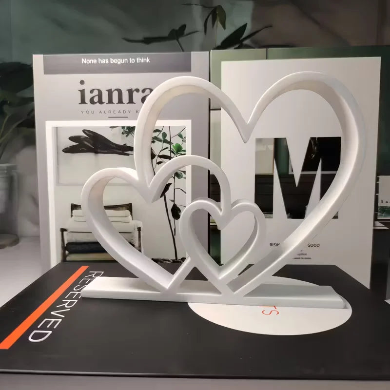 Heart-to-Heart Statue - Black & White Love Ornament, Desk & Bookshelf Decor, Valentine’s Gift, Home Decoration